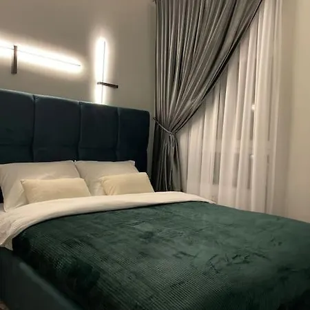 Luxury “greenlight Room” Apartament *